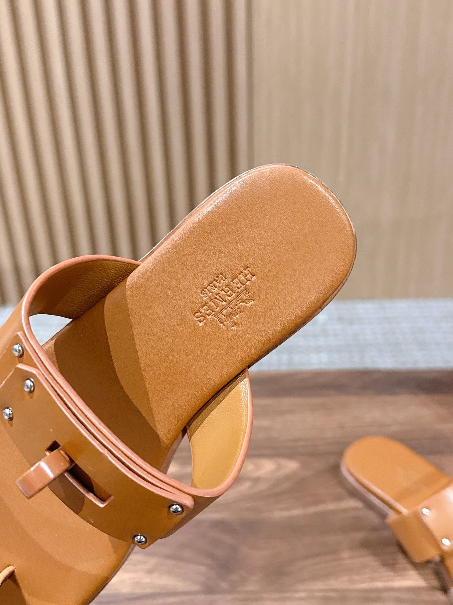 HM July Sandal Tan Sheepskin 795946