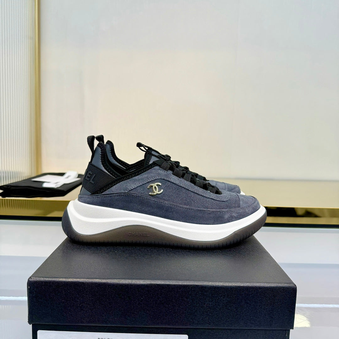 CC 26s Casual Sneakers Grey Suede 928044