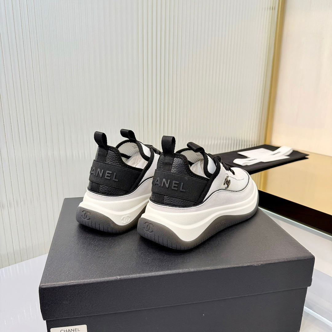 CC 26s Casual Sneakers White Suede Mesh 928046