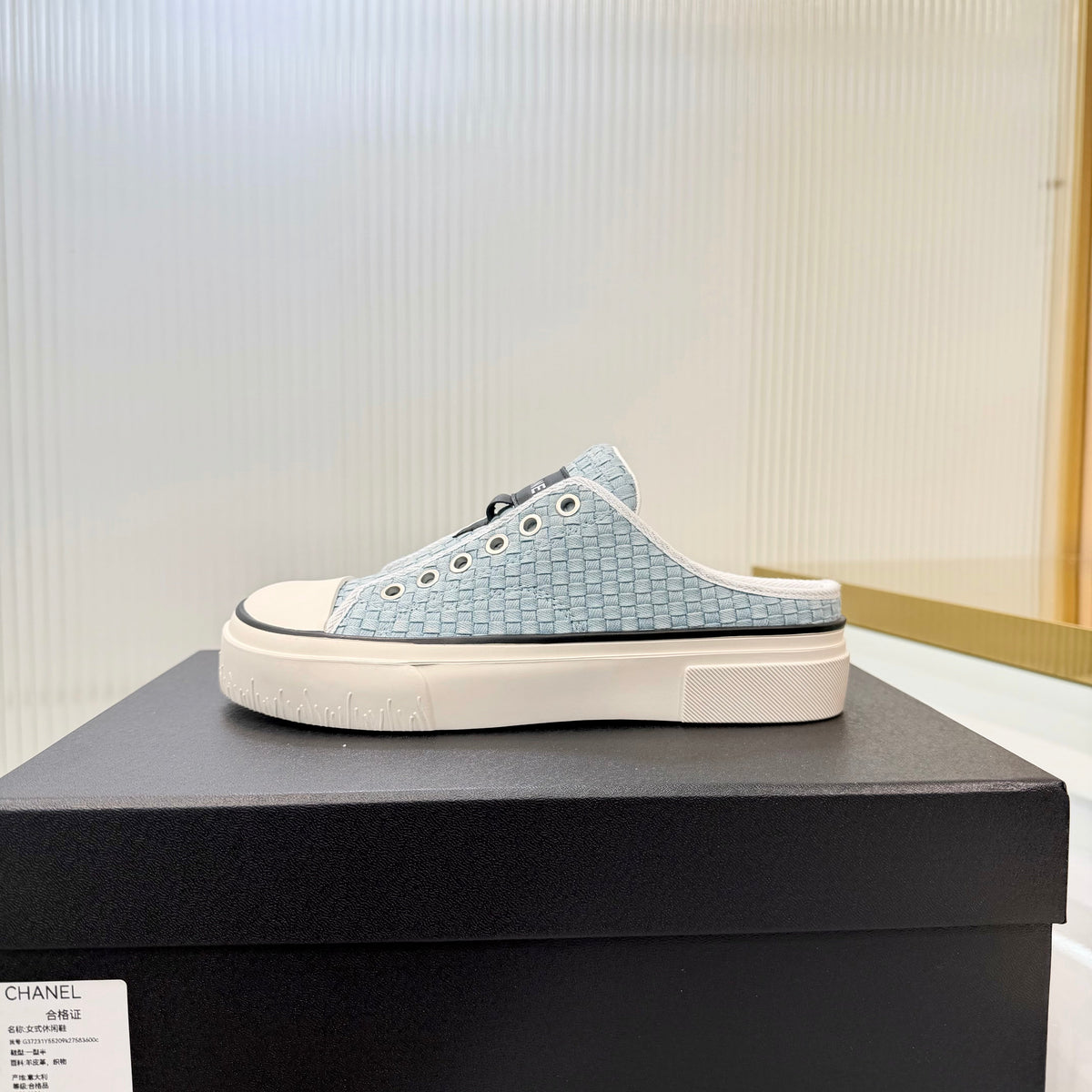 CC 26s Casual Sports Mules White Blue Suede Cowhide 924004