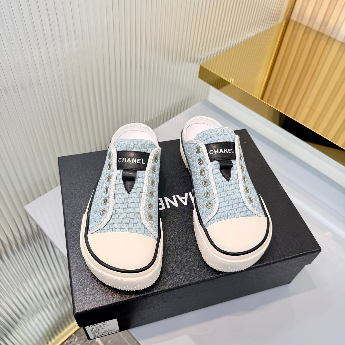 CC 26s Casual Sports Mules White Blue Suede Cowhide 924004
