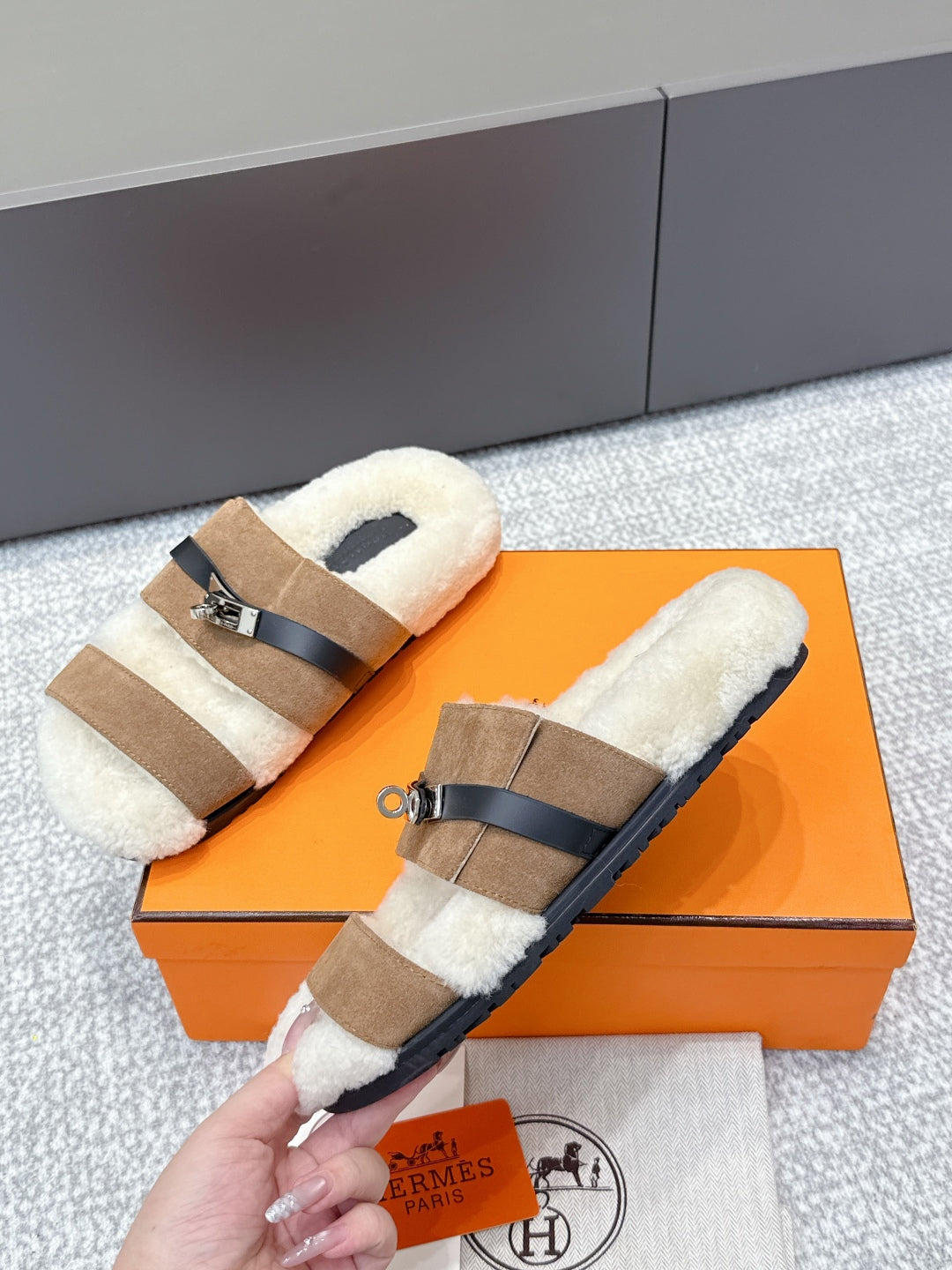HM Kelly slippers Brown Cowhide Suede Fur 462203