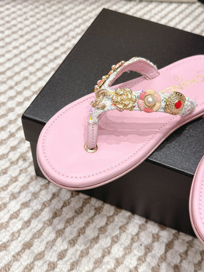 CC 26s Thong Sandals Light Pink Sheepskin Gold Charm 632367