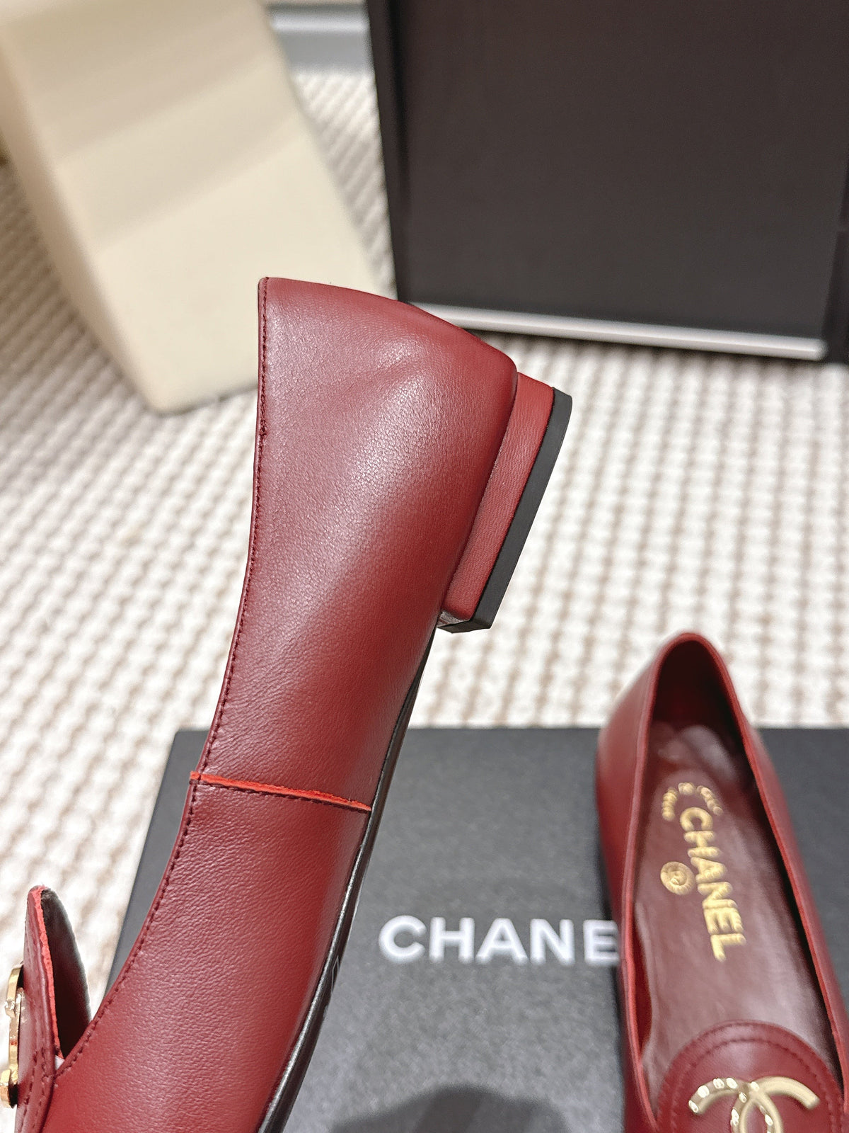 CC 26s Slip-on Flat Burgundy Black Calfskin 632342