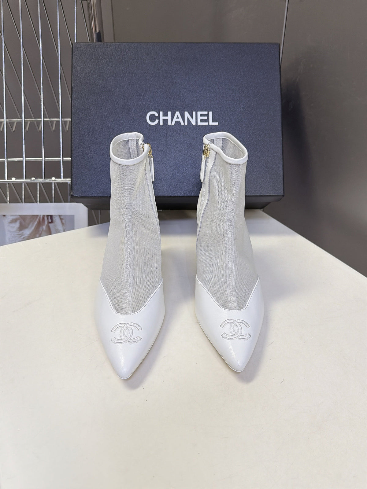 CC 26S Pointed Ankle Boots 5cm White Mesh Leather 113927