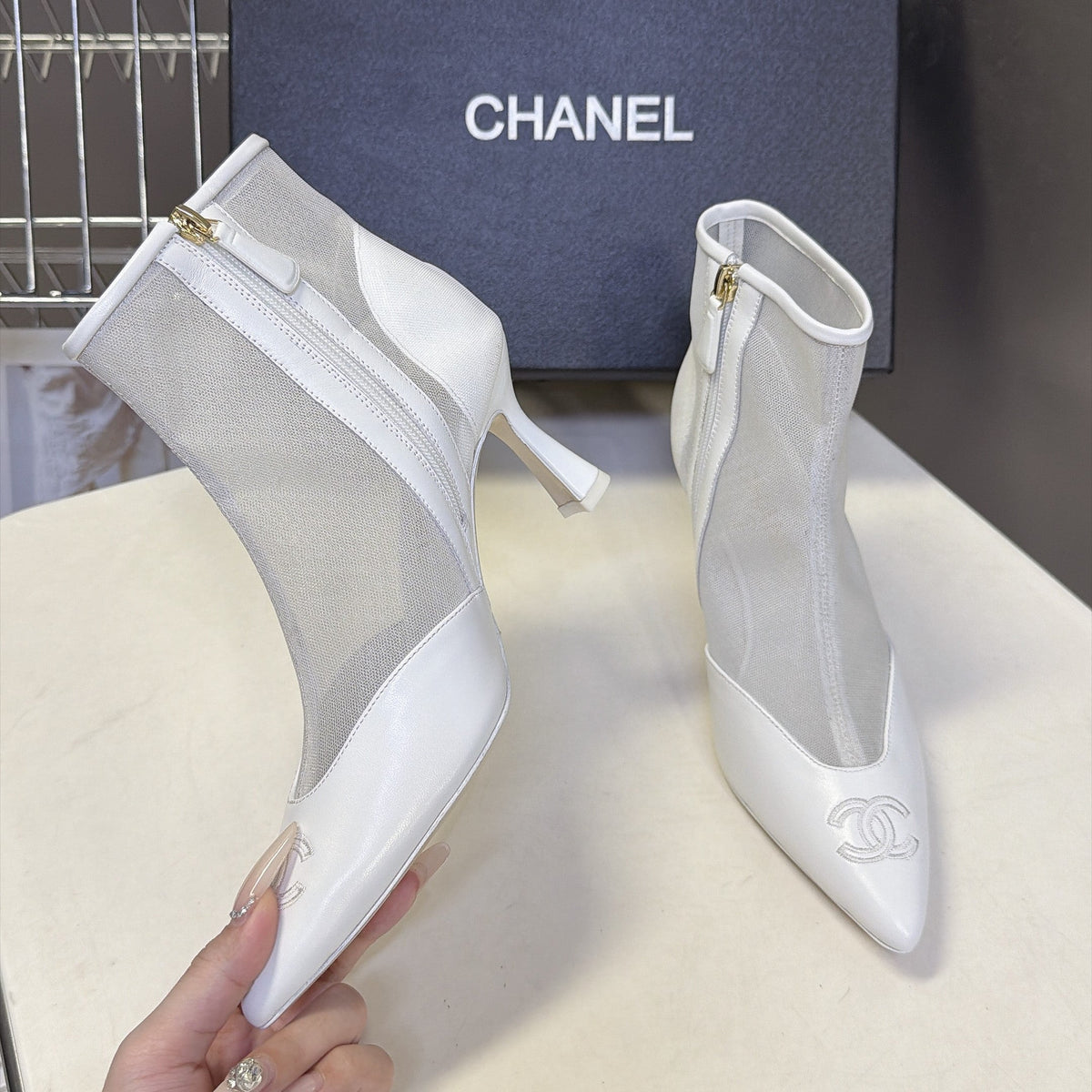 CC 26S Pointed Ankle Boots 5cm White Mesh Leather 113927