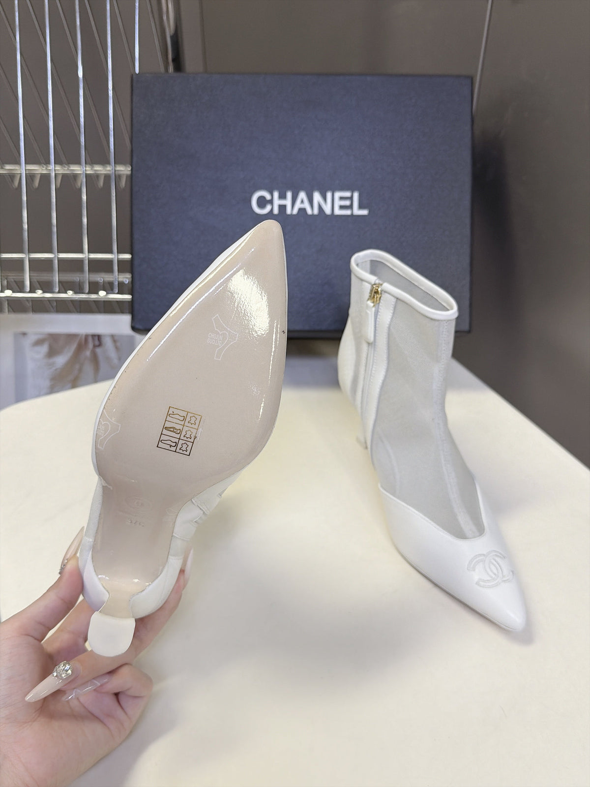 CC 26S Pointed Ankle Boots 5cm White Mesh Leather 113927