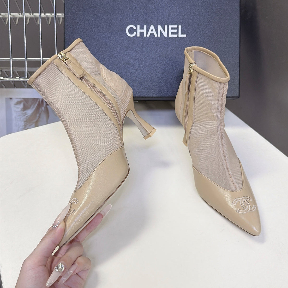 CC 26S Pointed Ankle Boots 5cm Beige Mesh Leather 113928