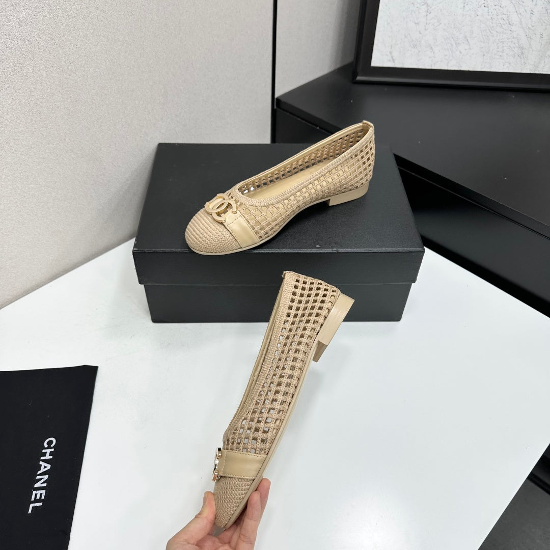 CC 26s Ballet Flat Beige Woven Raffia Mesh 925935