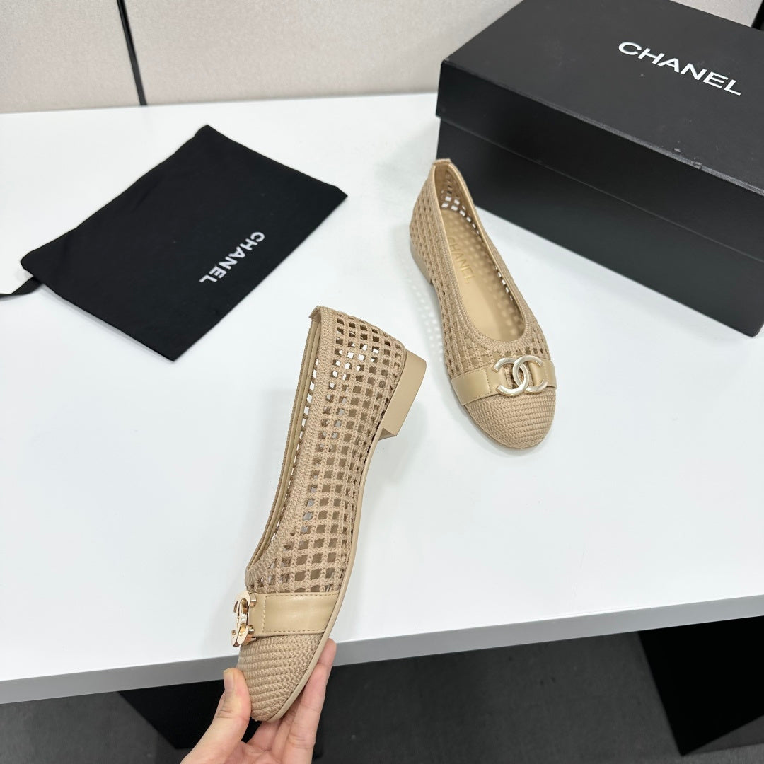 CC 26s Ballet Flat Beige Woven Raffia Mesh 925935