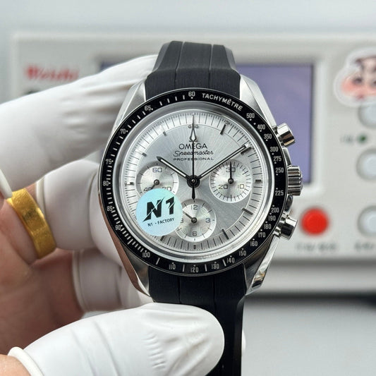Omega Speedmaster Moonwatch Professional 42mm Silver Dial Black Rubber