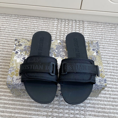 CD 26s Flat Slippers Black Canvas Rubber 648131
