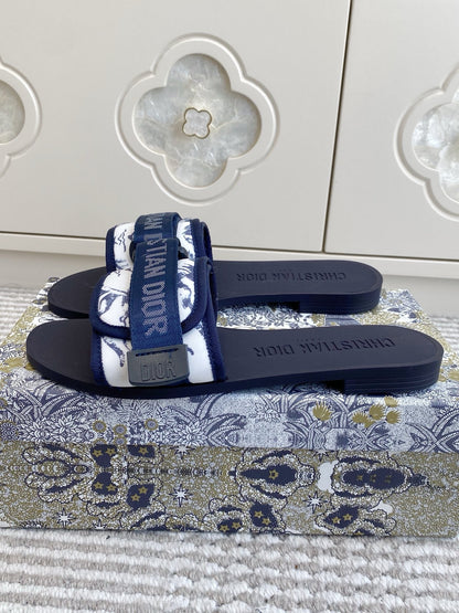 CD 26s Flat Slippers Navy Blue Canvas Rubber 648134