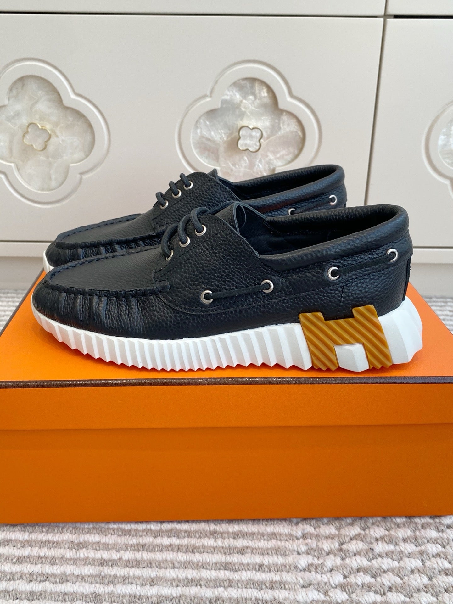 HM Ketch Sneakers Black Grain Cowhide