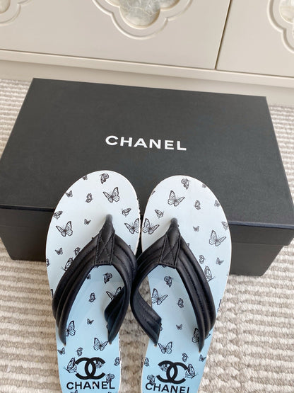 CC 26s Thong Sandals Blue Pastel Black Rubber Leather 647683