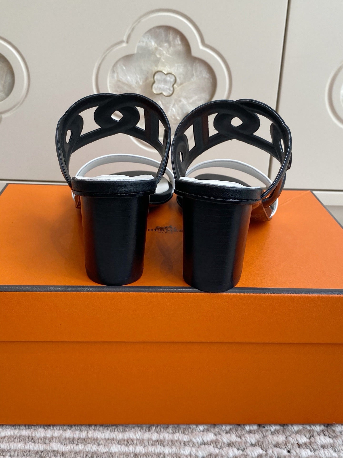 HM Lipari Sandal 7cm Black White Leather 776553