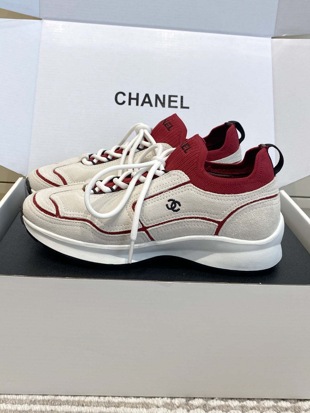 Chanel 2026 Sneaker Suede Calfskin 858560