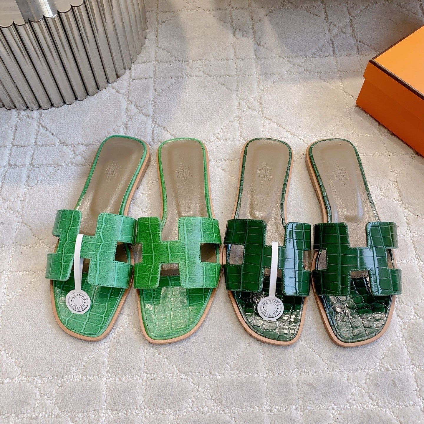 HM 26s Oran Sandal Green Alligator Embossed Leather 724323