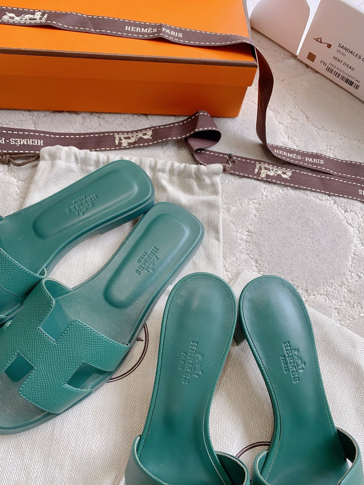 HM 26s Oran Sandal Teal Green Espom Goatskin 724267
