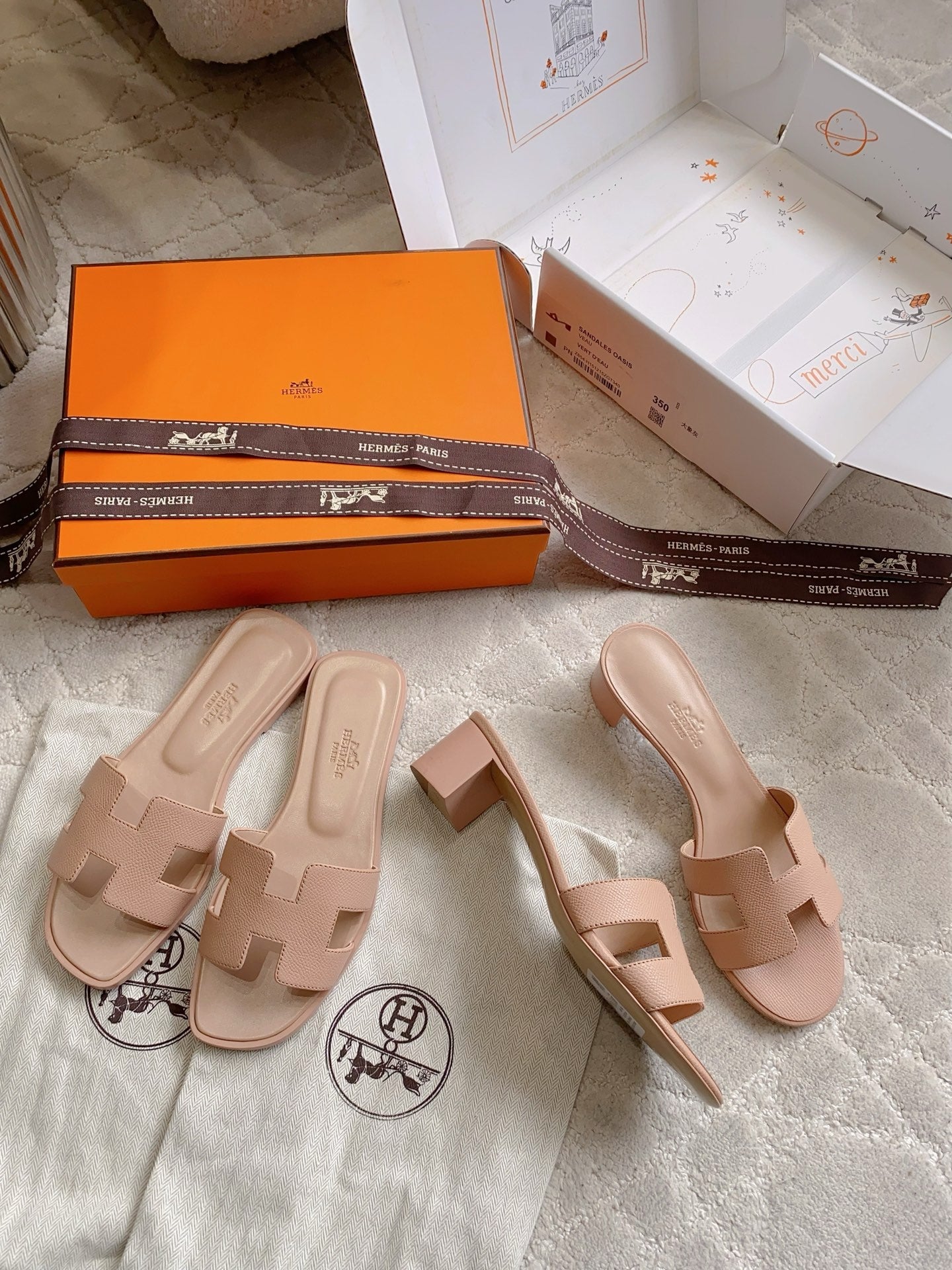 HM 26s Oran Sandal Dusty Peach Espom Goatskin 724272