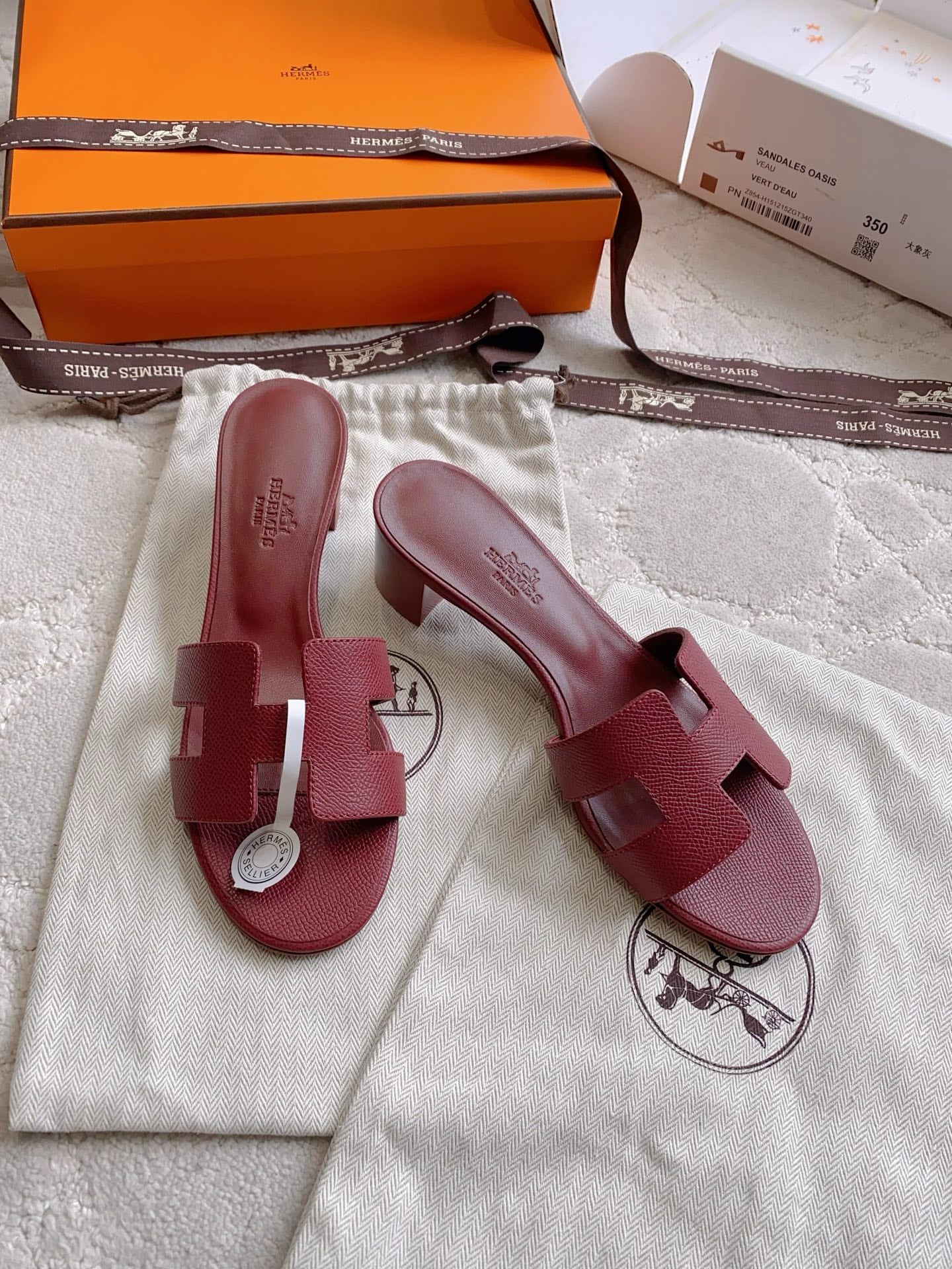HM 26s Oran Sandal Burgundy Espom Goatskin 724268