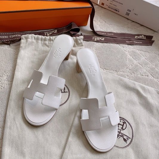 HM 26s Oran Sandal White Espom Goatskin 724276