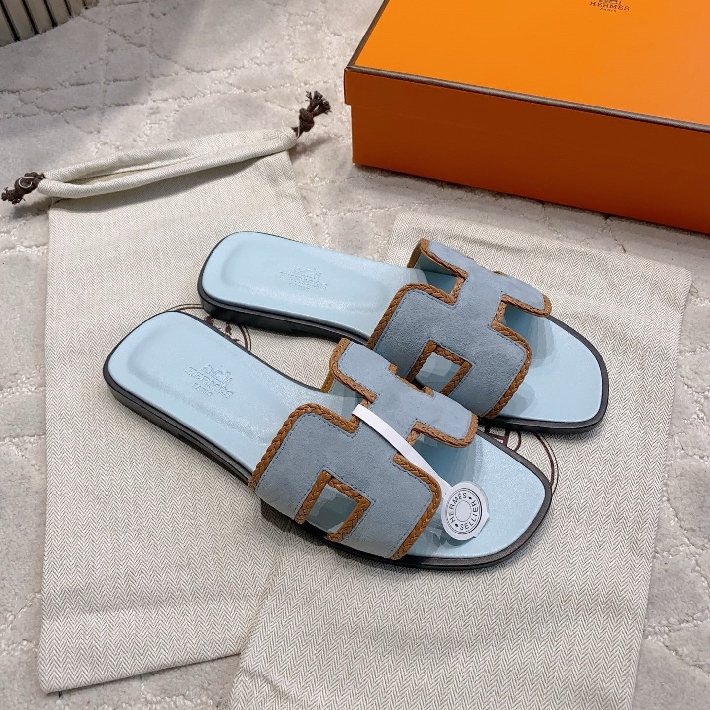 HM 26s Oran Sandal Light Blue Grey Suede Goatskin 724349