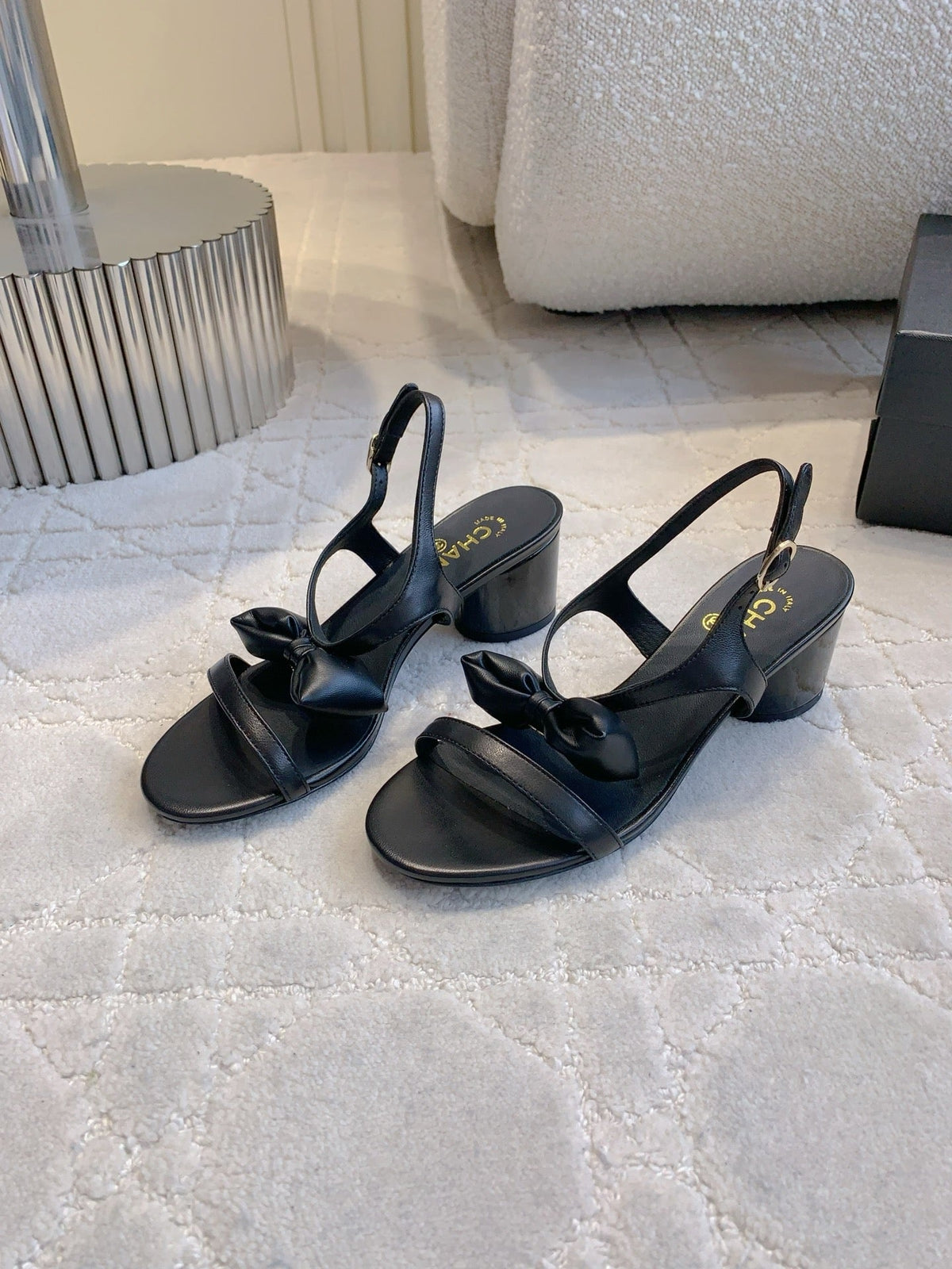 CC 26s Bow-Tie Sandals 6.5cm Black Lambskin 906127