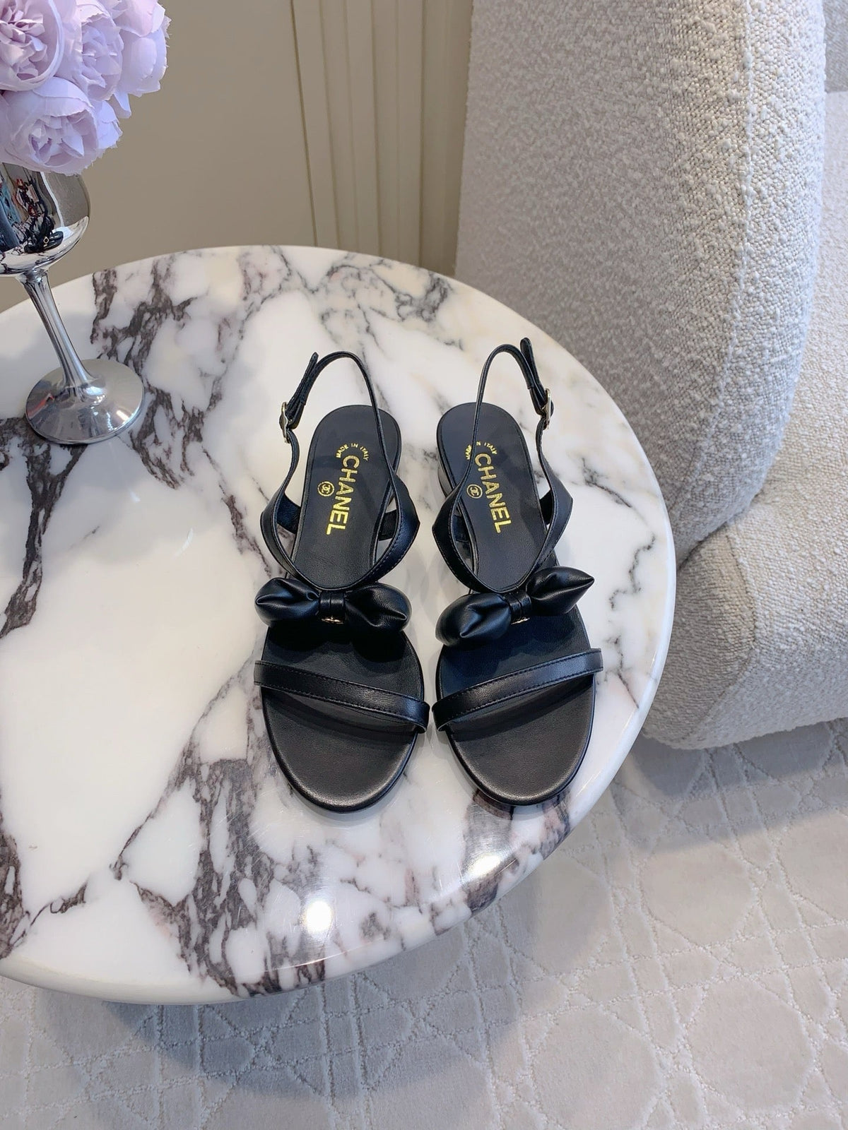 CC 26s Bow-Tie Flat Sandals Black Lambskin 906128