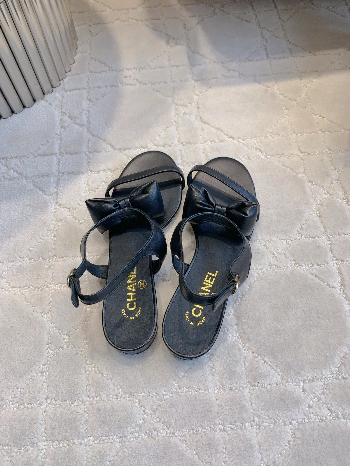 CC 26s Bow-Tie Flat Sandals Black Lambskin 906128