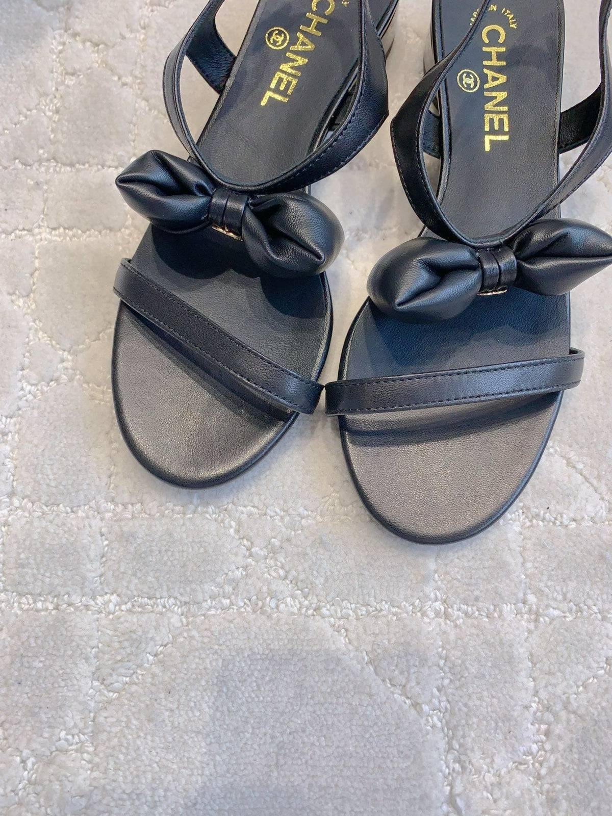 CC 26s Bow-Tie Flat Sandals Black Lambskin 906128