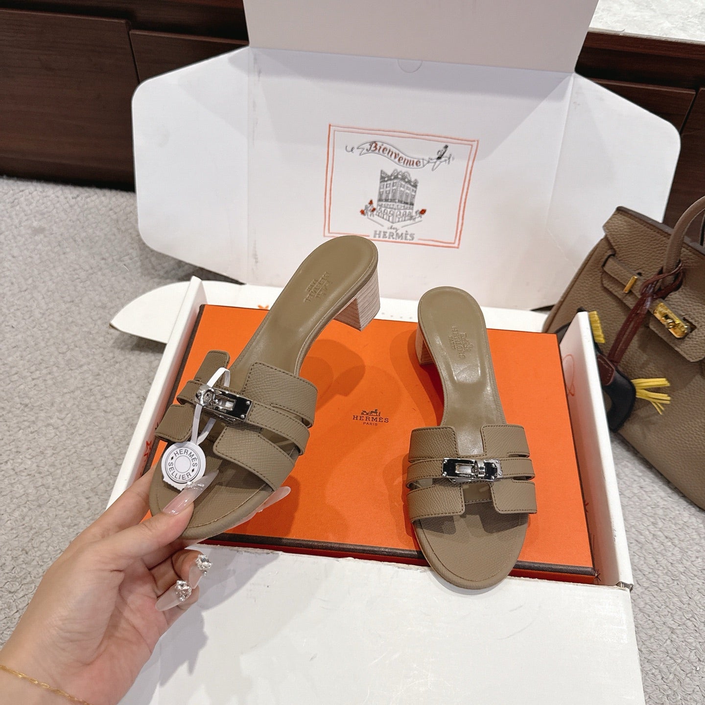 HM Kelly Buckle Sandals 5cm Taupe Leather 804996