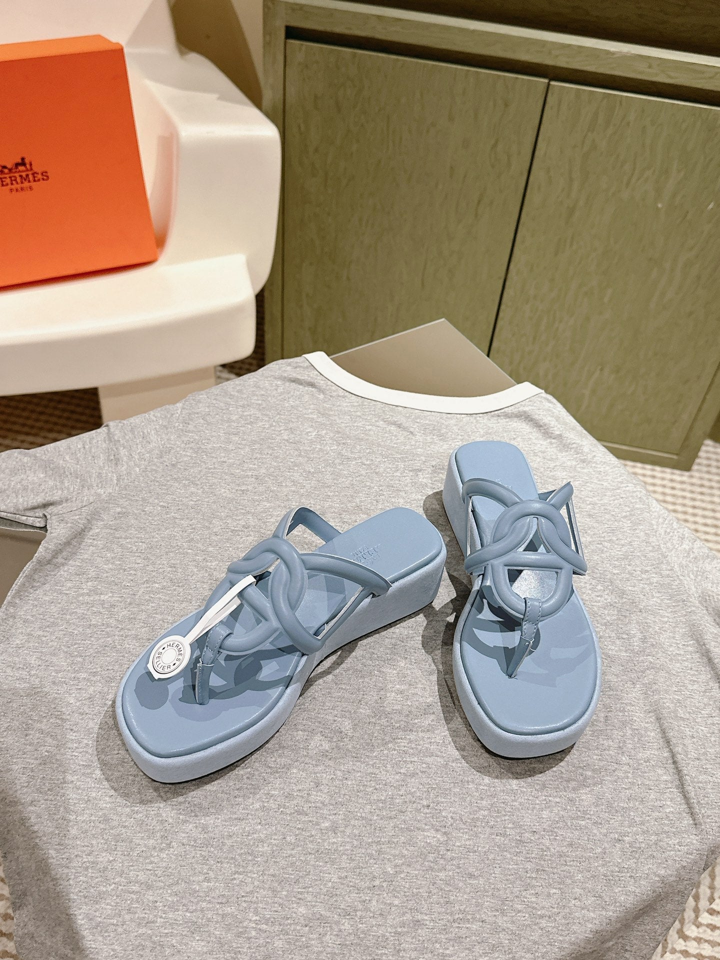 HM  Gipsy  Sandals 50mm Light Blue Sheepskin 484754
