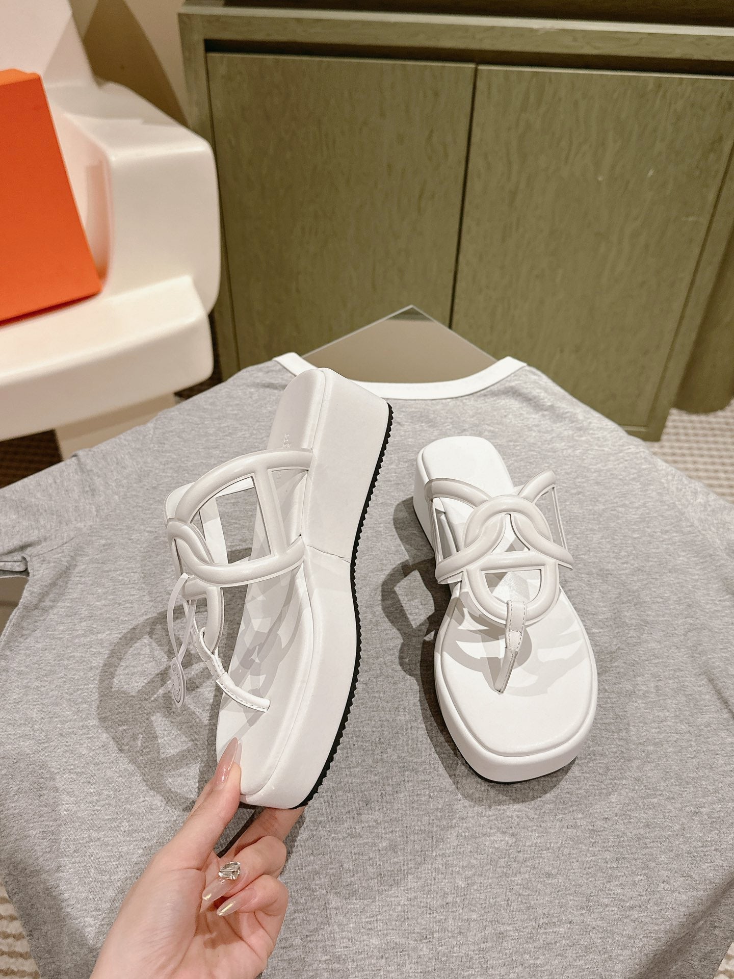 HM  Gipsy  Sandals 50mm White Sheepskin 484756