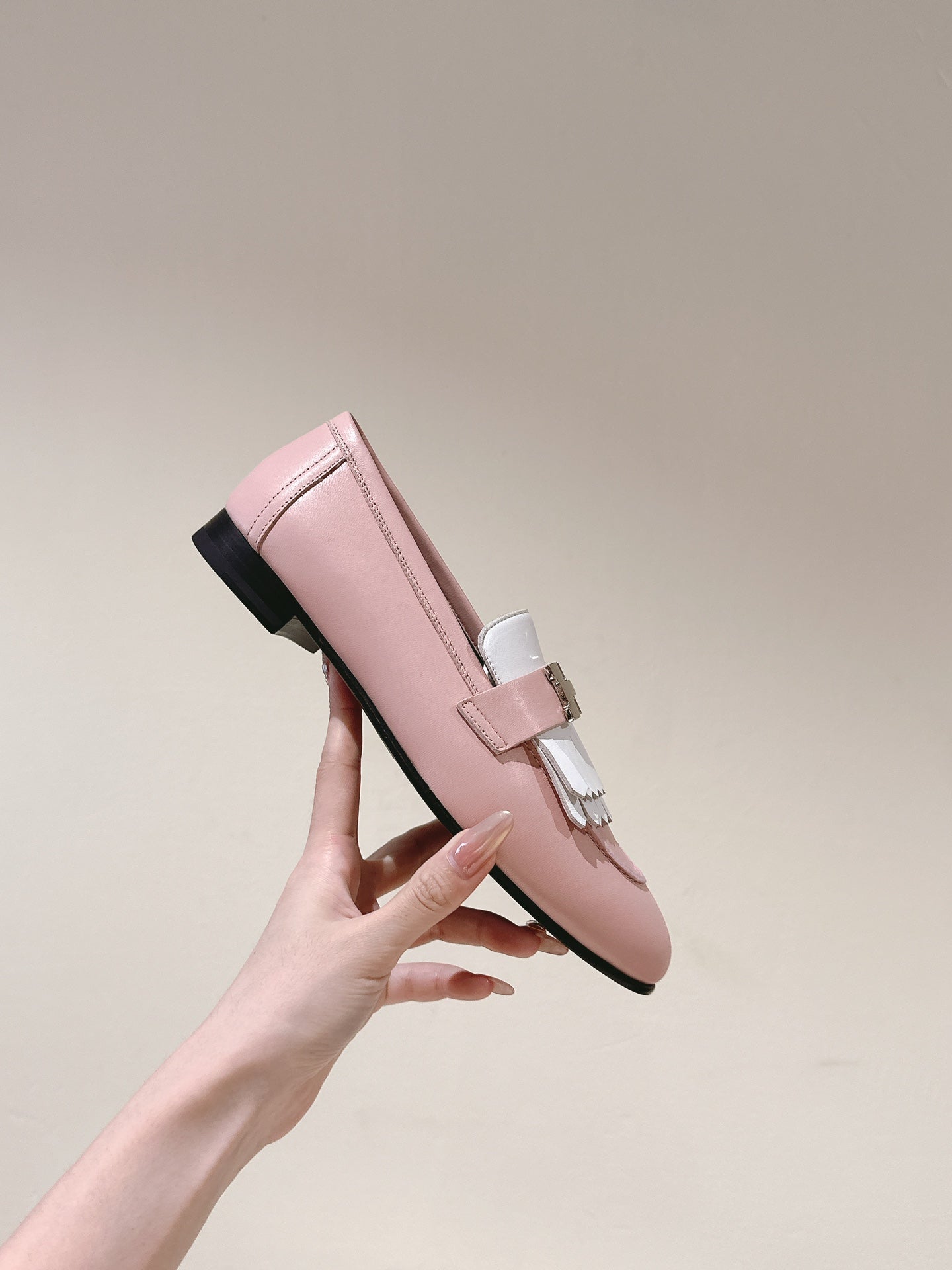 HM Mocassins Royal Loafers  Muted Pink White Sheepskin 445006