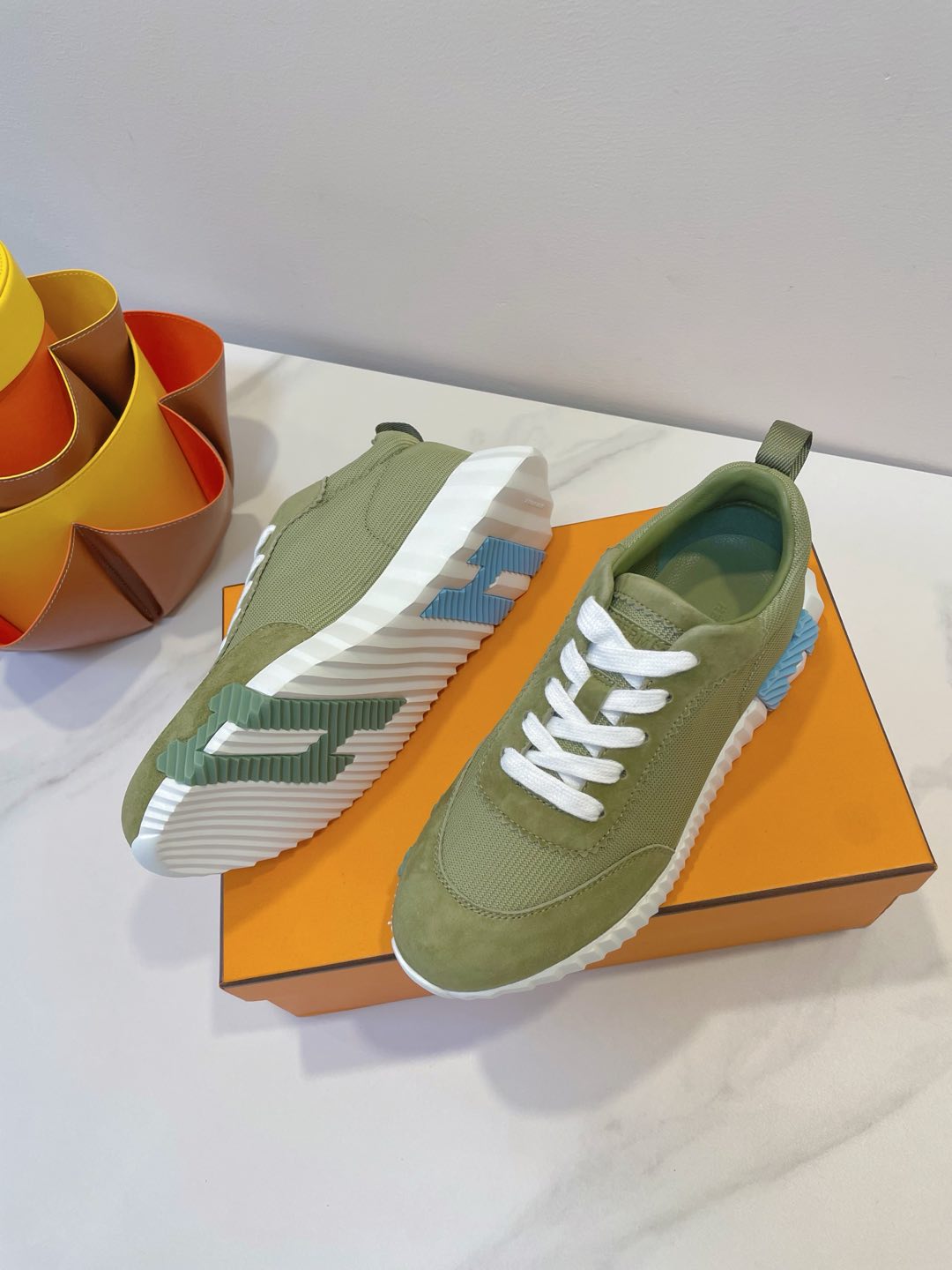 HM Bouncing sneaker Asparagus Green Fabric with Suede 212278