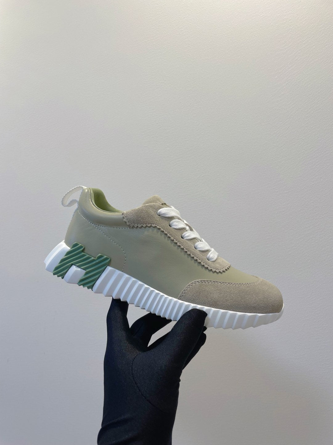 HM Bouncing sneaker Beige Esquisse Calfskin and Suede 212286