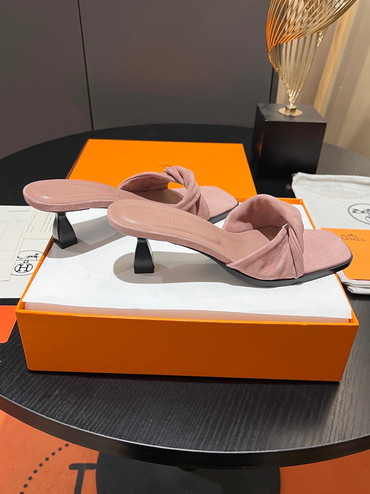 HM Giny Sandal 5.5 Rose Nude Suede Calfskin 680059