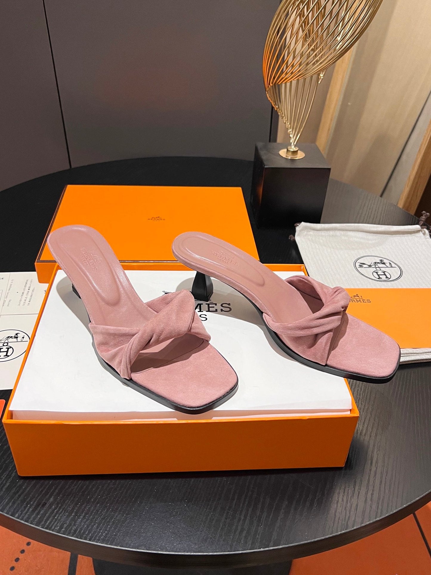 HM Giny Sandal 5.5 Rose Nude Suede Calfskin 680059