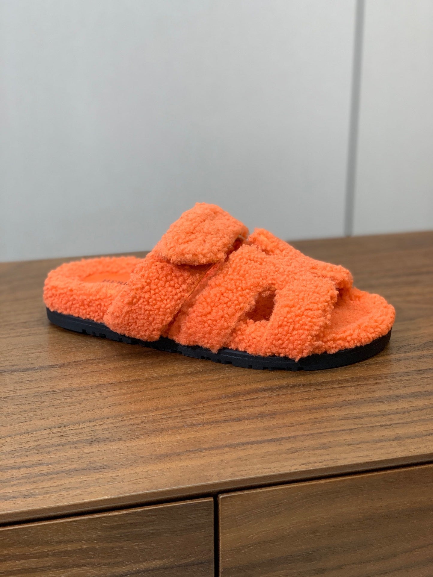 HM Chypre Sandal In Orange Lamb Wool 984182