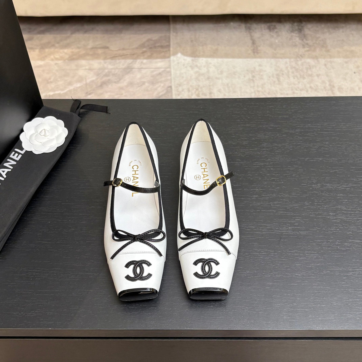 CC 26s Square Head Ballet Flat White Leather 847245