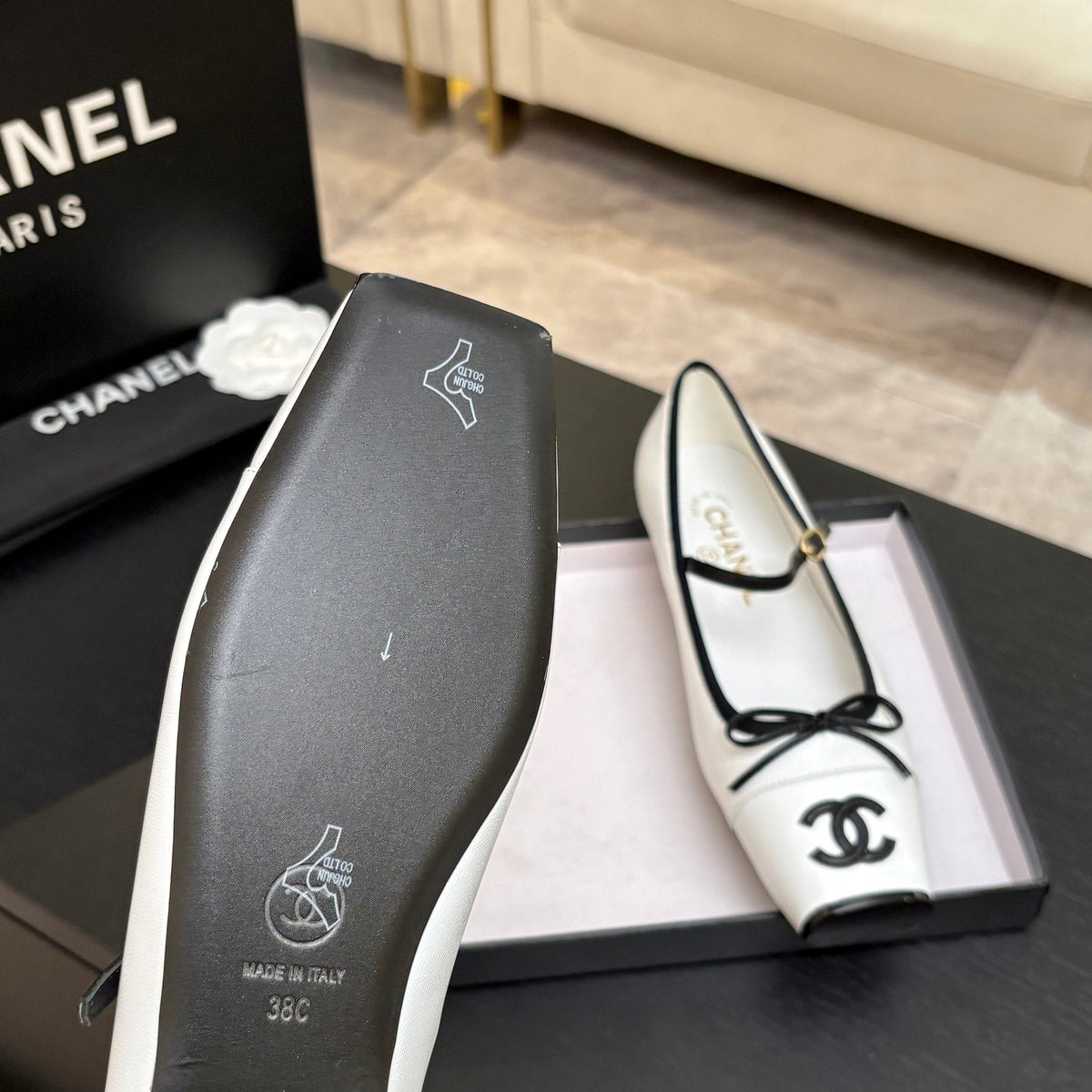 CC 26s Square Head Ballet Flat White Leather 847245