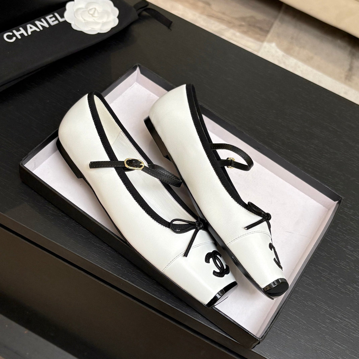 CC 26s Square Head Ballet Flat White Leather 847245