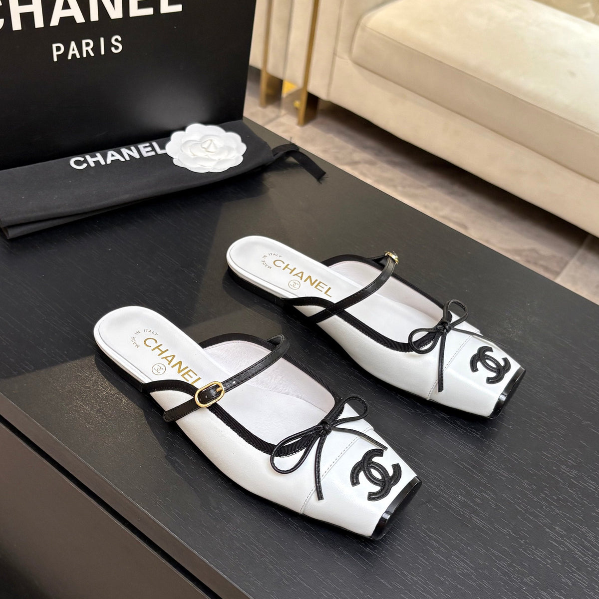 CC 26s Square Head Flat Half Slipper Black Leather 847246