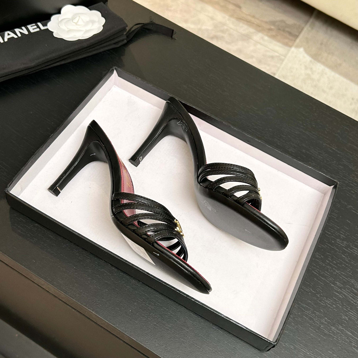 CC Métiers d’art 26s Mules 6cm Black Leather 847252