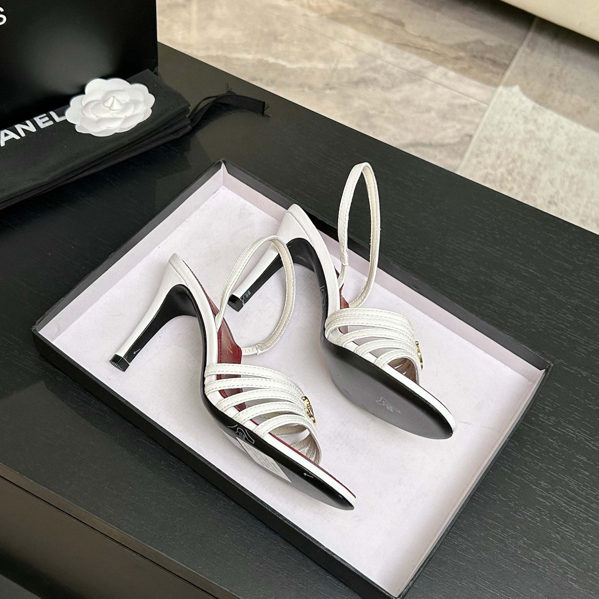 CC Métiers d’art 26s Sandal 6cm White Leather 847256