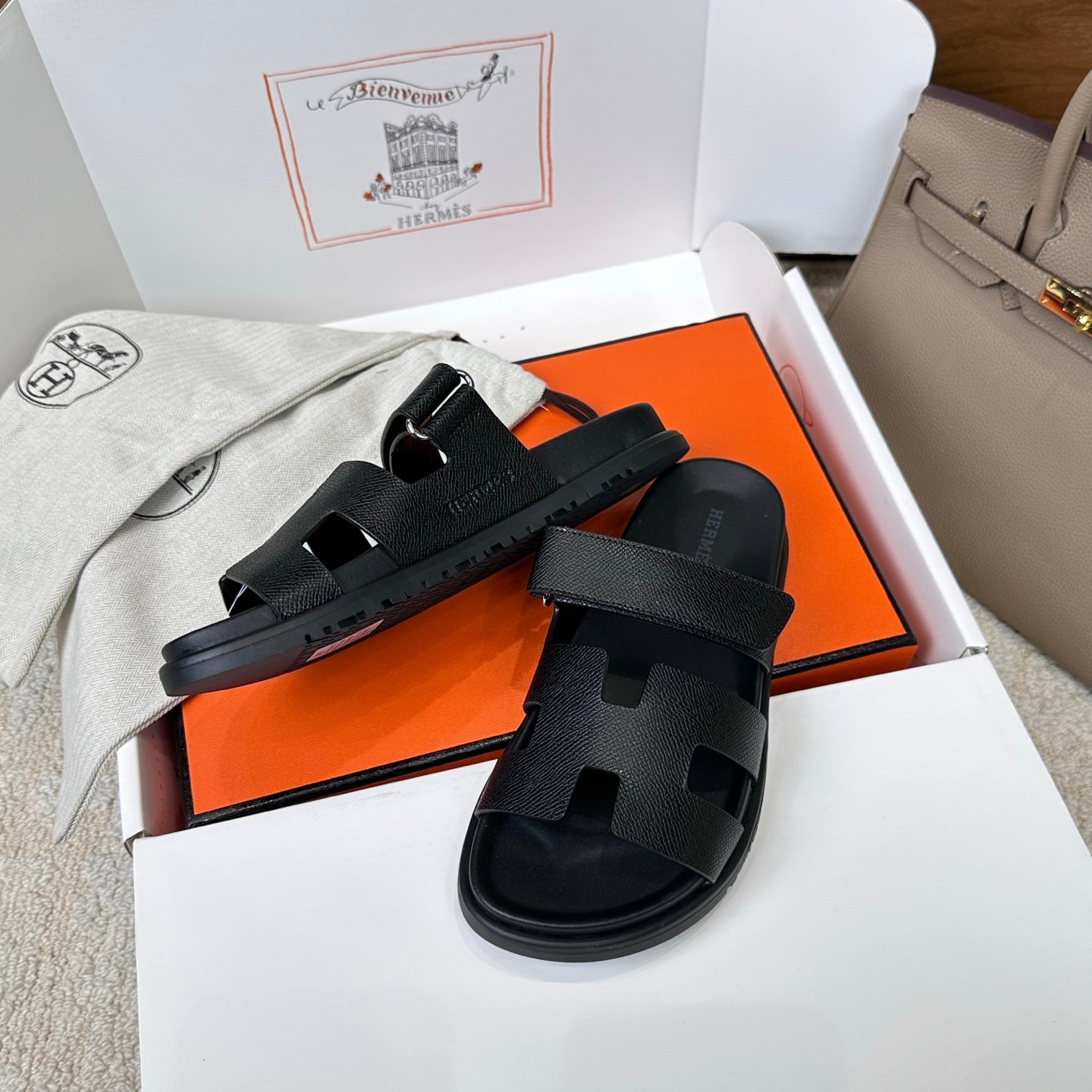 HM Chypre Sandal Black Espom Leather 862387