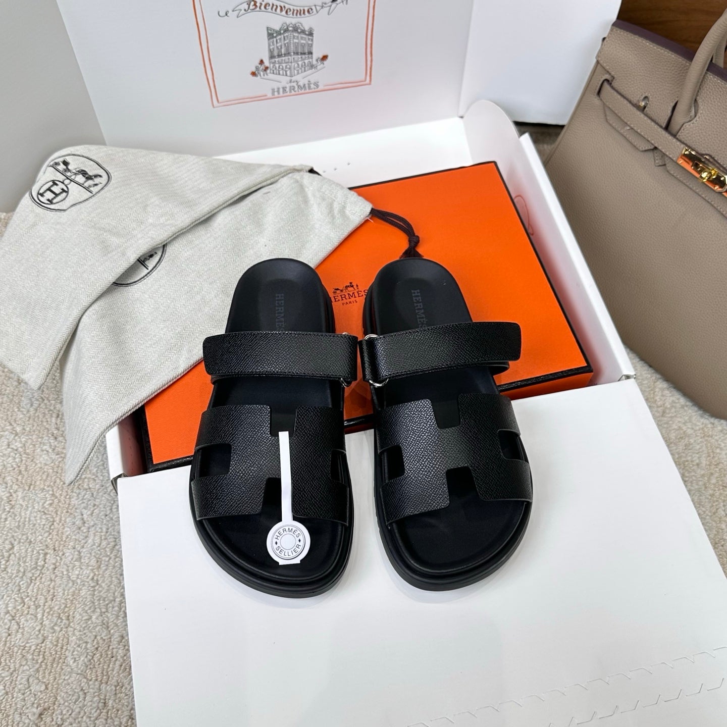 HM Chypre Sandal Black Espom Leather 862387