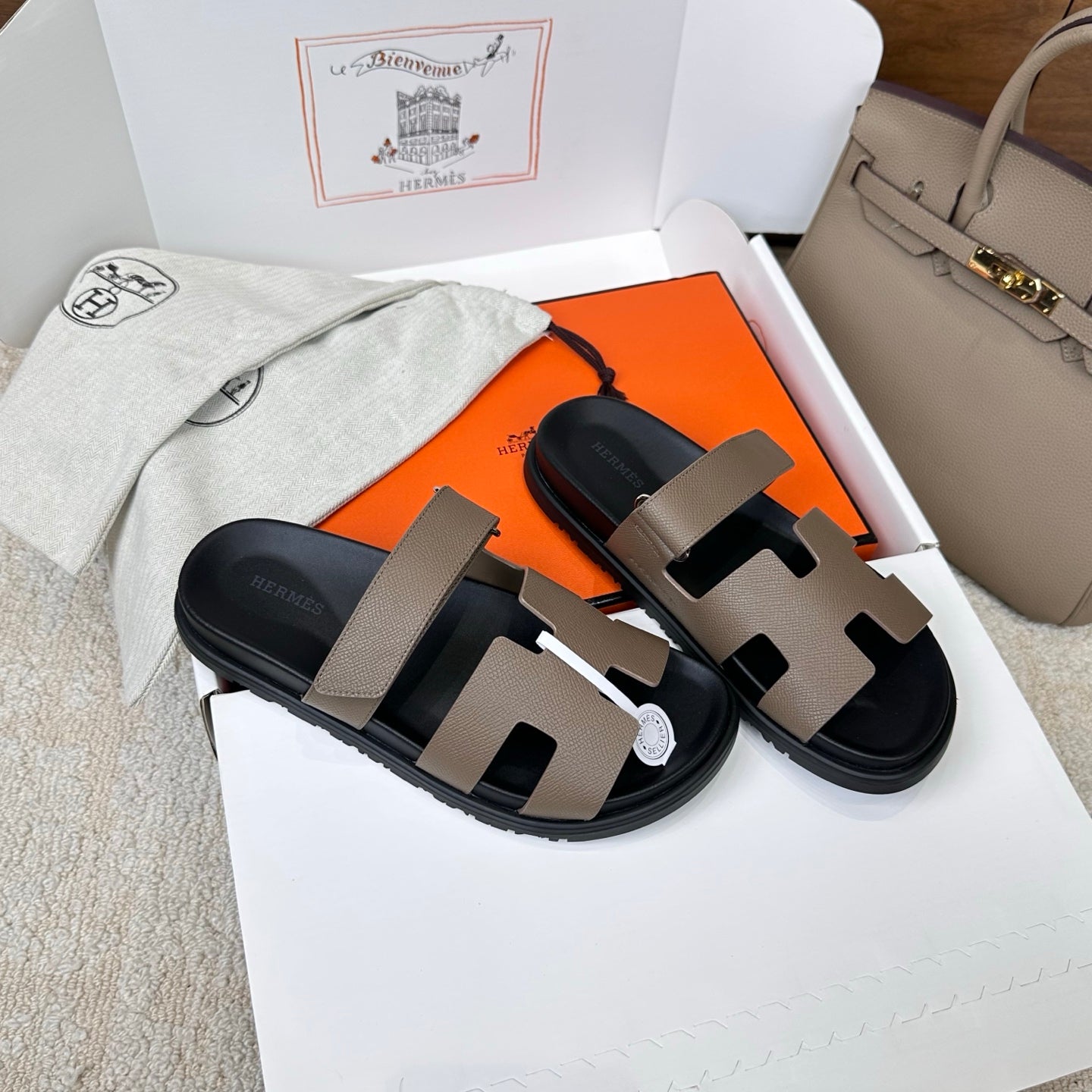 HM Chypre Sandal Black Taupe Espom Leather 862388