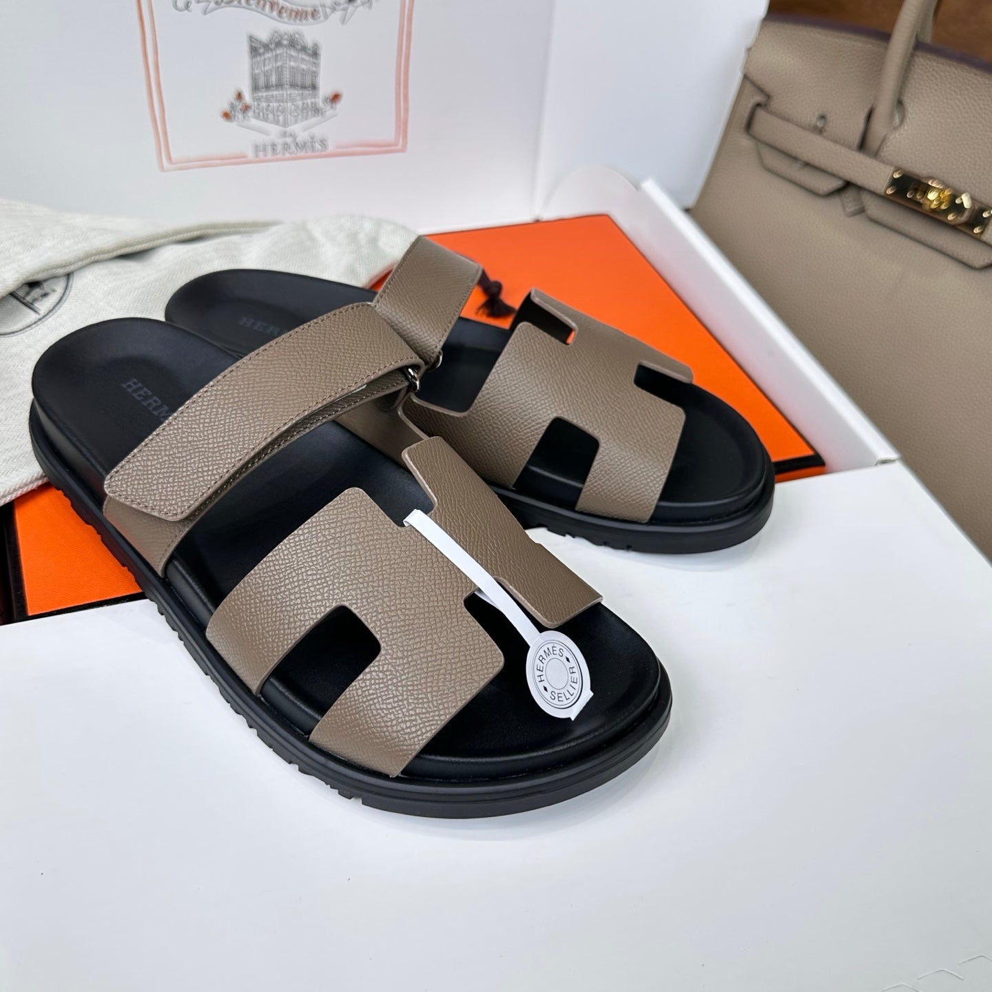 HM Chypre Sandal Black Taupe Espom Leather 862388
